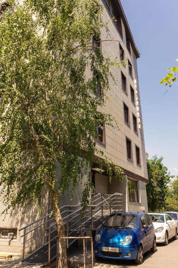 7 Days Hotel Almaty Exterior photo
